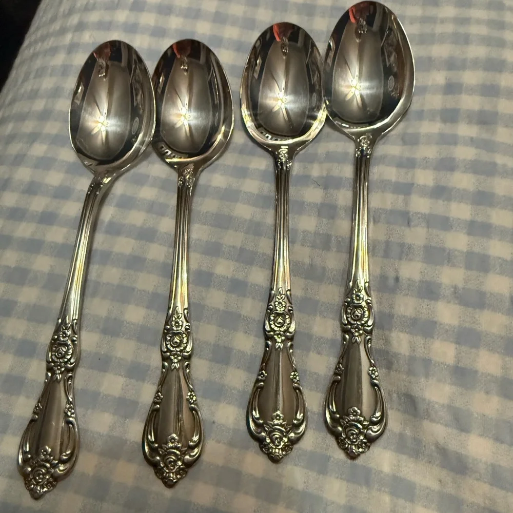 Ornate Silver-Plated Flatware Set - Elegant Floral Handle Design
